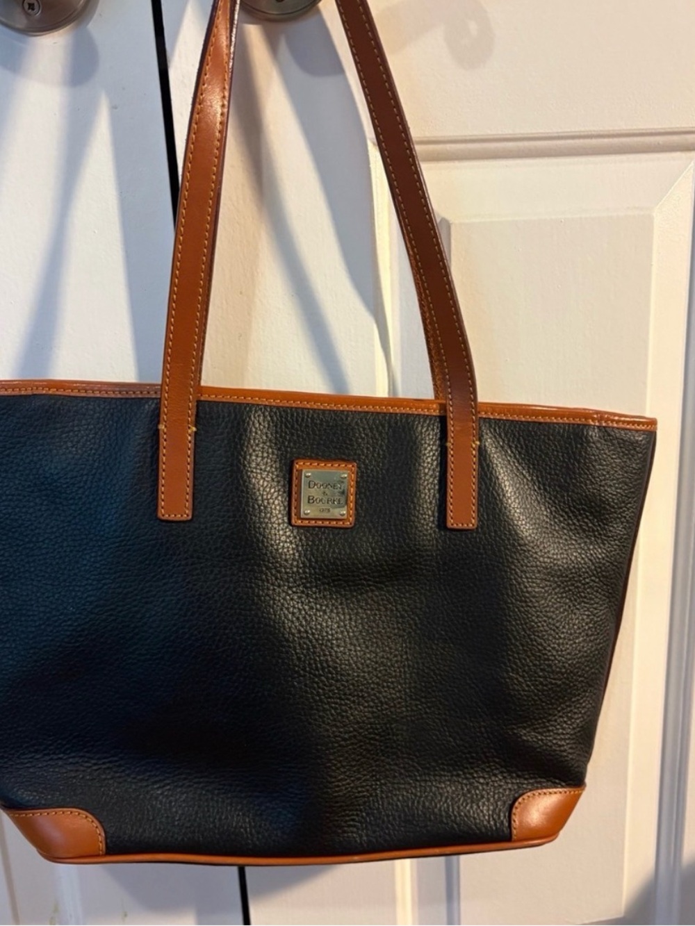 Dooney & Bourke Black Pebbled Bag